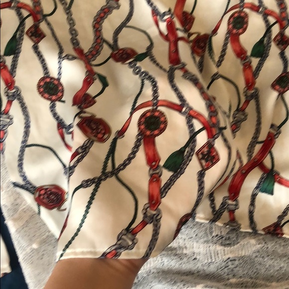 White blouse excellent condition NEVER WORN - Picture 2 of 4